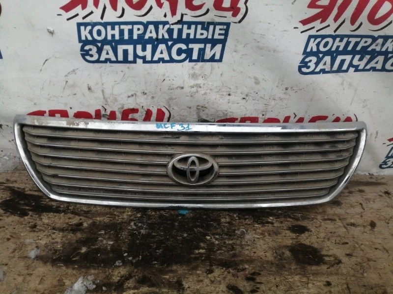 Решетка радиатора Toyota Celsior 5311250090 UCF31 3UZ-FE