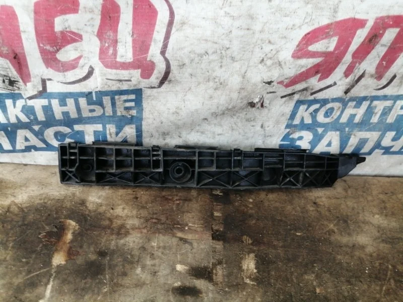 Крепление бампера Toyota Harrier 5257548020 GSU30 2GR-FE, заднее правое