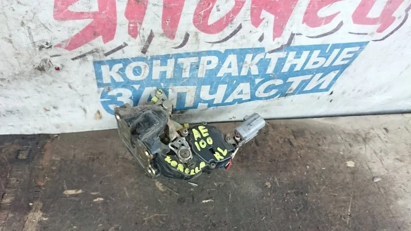 Замок двери Toyota Corolla 6930612010 AE100 5E-FE, задний левый