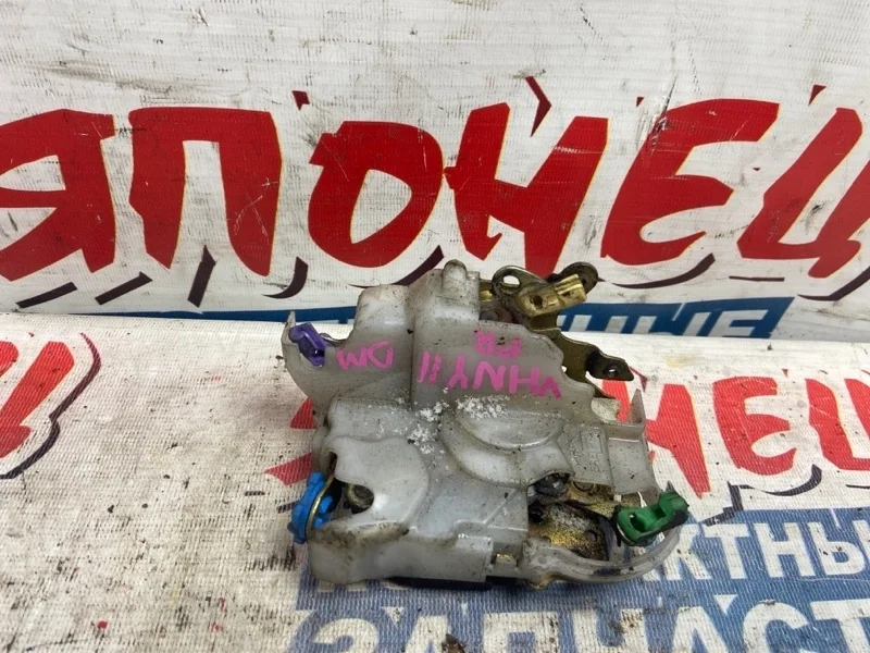 Замок двери Nissan Ad 80502AA200 VHNY11 QG18DE, передний правый