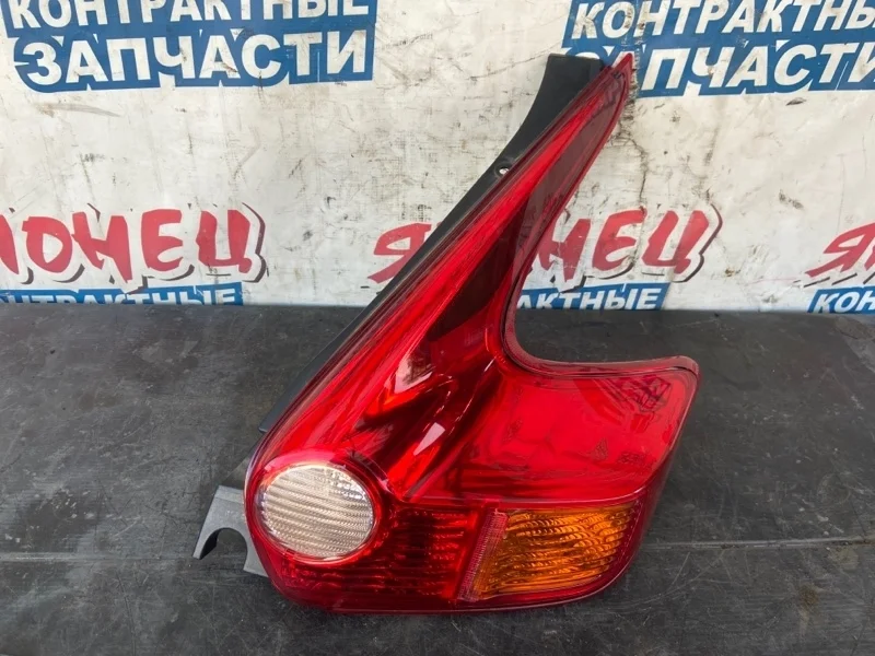 Стоп-сигнал Nissan Juke 265501KA0A YF15 HR15DE, задний правый