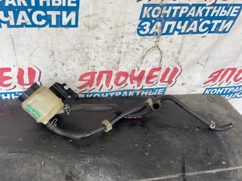 Бачок гидроусилителя Nissan Sunny 491804M403 FNB15 QG15DE