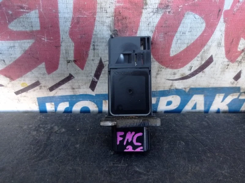 Расходомер воздушный Nissan Serena 226801MB0A FNC26 MR20DD