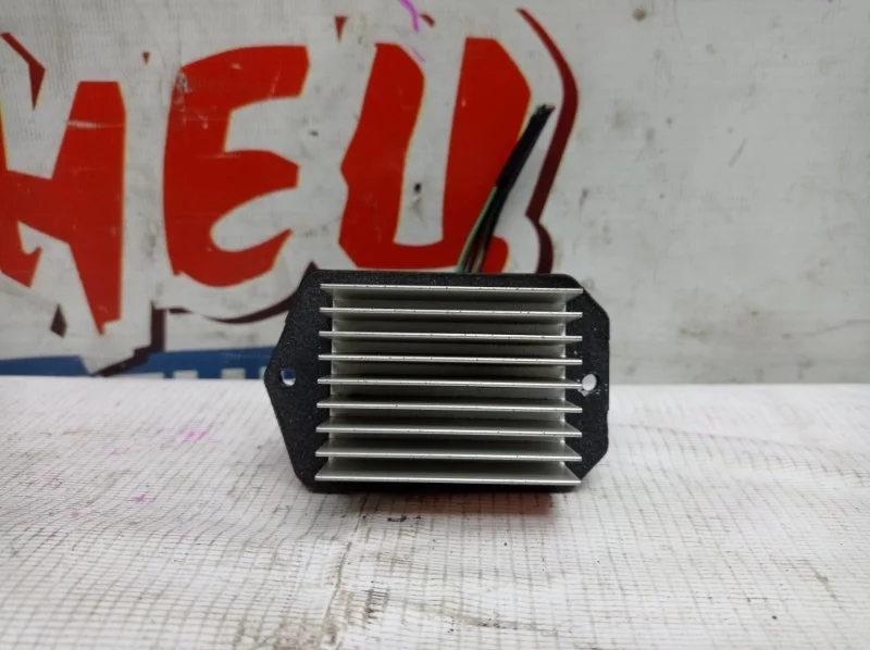 Реостат печки Subaru Legacy 73533AG000 BP5 EJ20