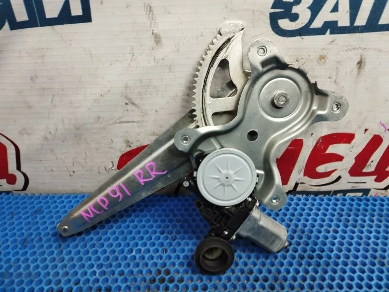Стеклоподъемник Toyota Vitz 8572035140 NCP91 1NZ-FE, задний правый