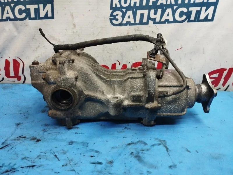 Редуктор Nissan X-Trail 383008H500 NT30 QR20DE, задний