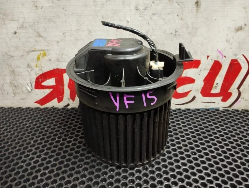 Мотор печки Nissan Juke 272261KL0A YF15 HR15DE