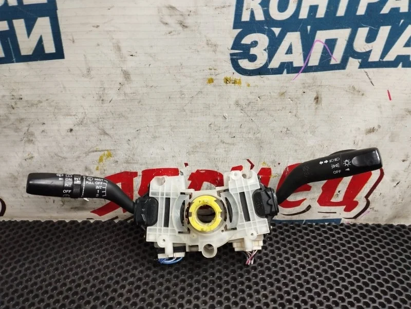 Блок подрулевых переключателей Mazda Mpv GE7T66122 LW3W L3VE
