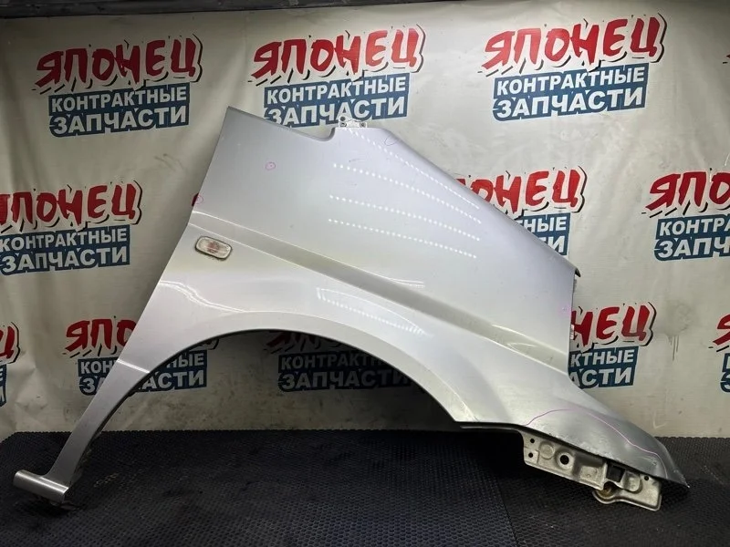 Крыло Nissan Serena 2012 631004N050 PC24 SR20DE, переднее правое