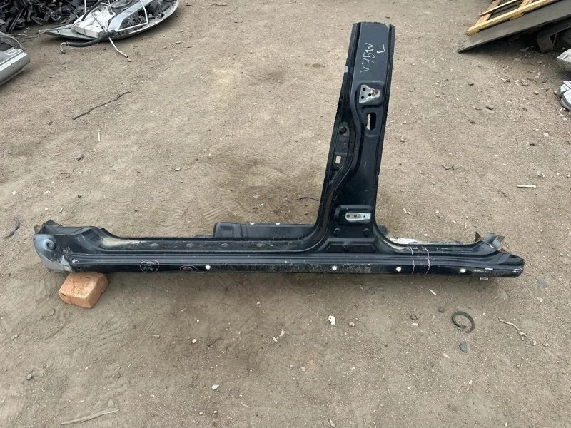 Порог кузова Mitsubishi Pajero 2002 MR592307 V75W 6G74, левый