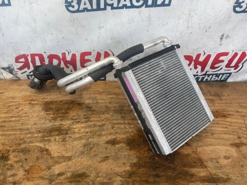 Радиатор печки Toyota Alphard 8710728220 MNH15 1MZ-FE