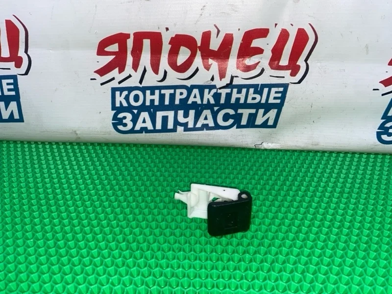 Ручка открывания капота Toyota Corolla Rumion 5360152010B3 NZE151 1NZ-FE