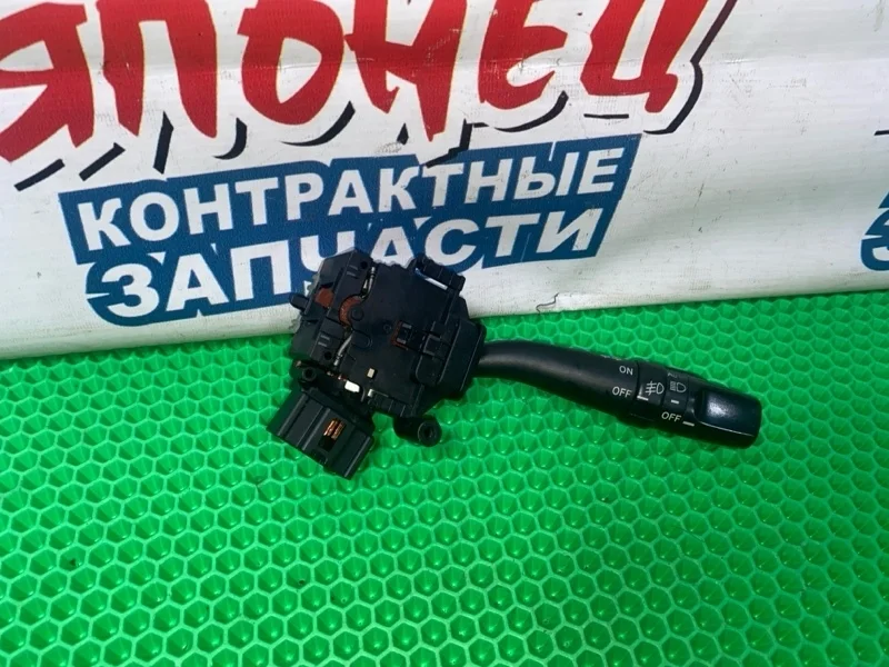 Переключатель света фар Toyota Wish 8414032250 ZNE10 1ZZ-FE, правый