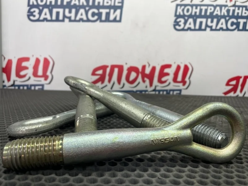 Крюк буксировочный Nissan 51112AC70A