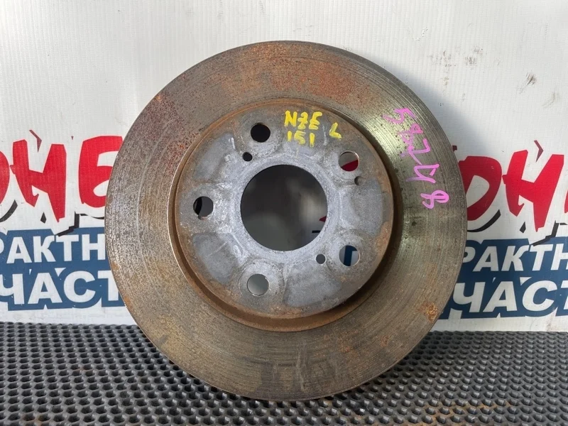 Тормозной диск Toyota Rumion 4351212670 NZE151 1NZ-FE, передний