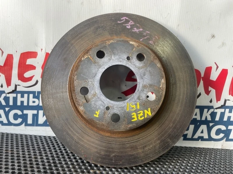 Тормозной диск Toyota Rumion 4351212670 NZE151 1NZ-FE, передний