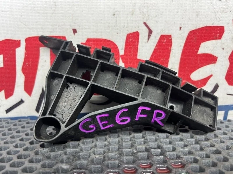 Крепление бампера Honda Fit 2010 71193TF0901 GE6 L13A, переднее правое
