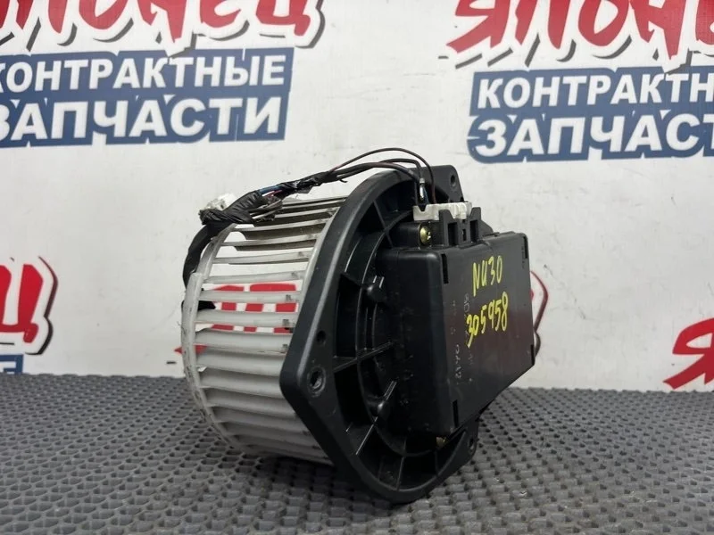 Мотор печки Nissan Presage 1999 272204N000 NU30 KA24DE