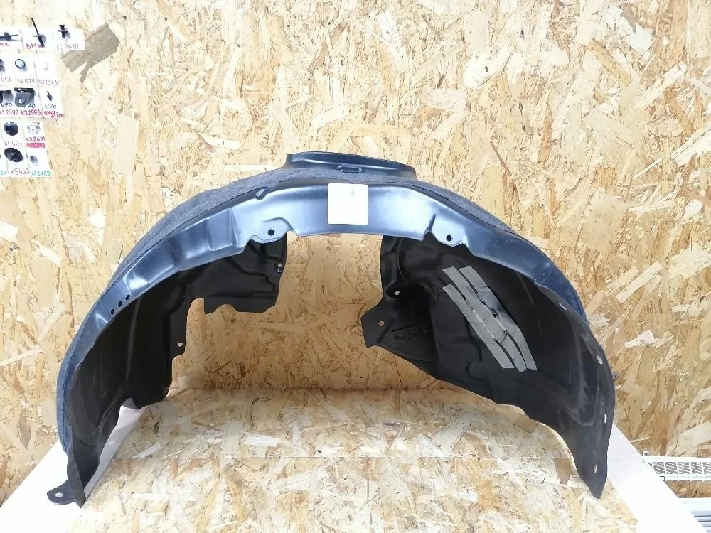 Подкрылок (локер) пер.лев. Toyota Camry XV70 (2017—2021) 5380633080