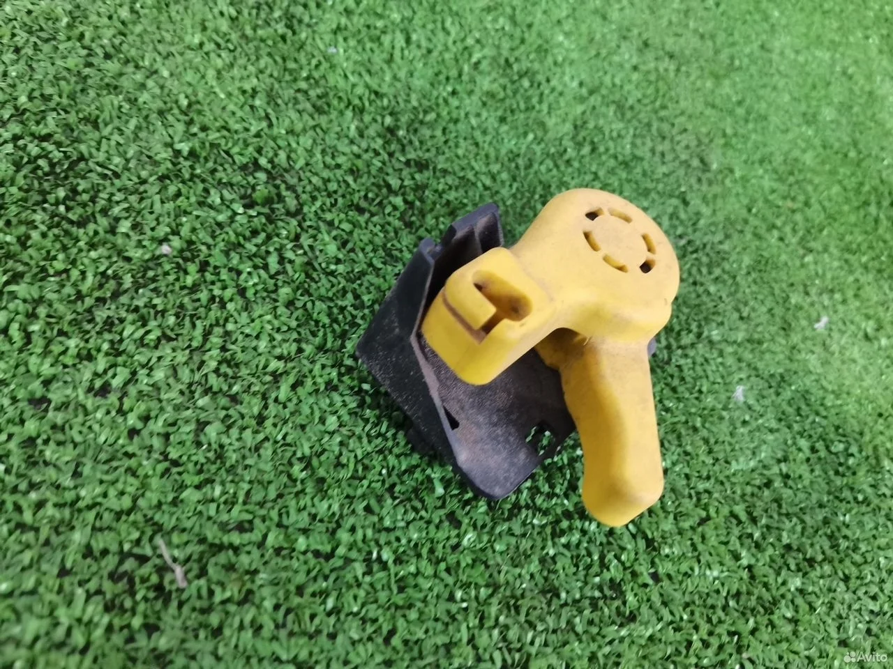 Ручка открывания капота ford focus 3