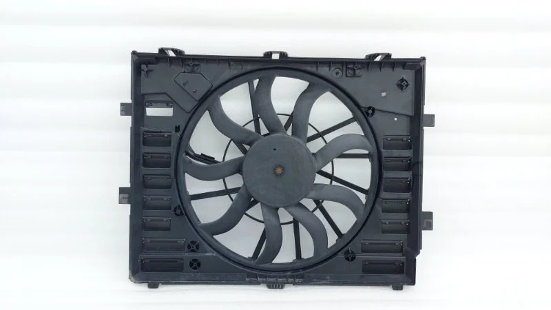 Вентилятор радиатора Volkswagen Touareg 2014 NF