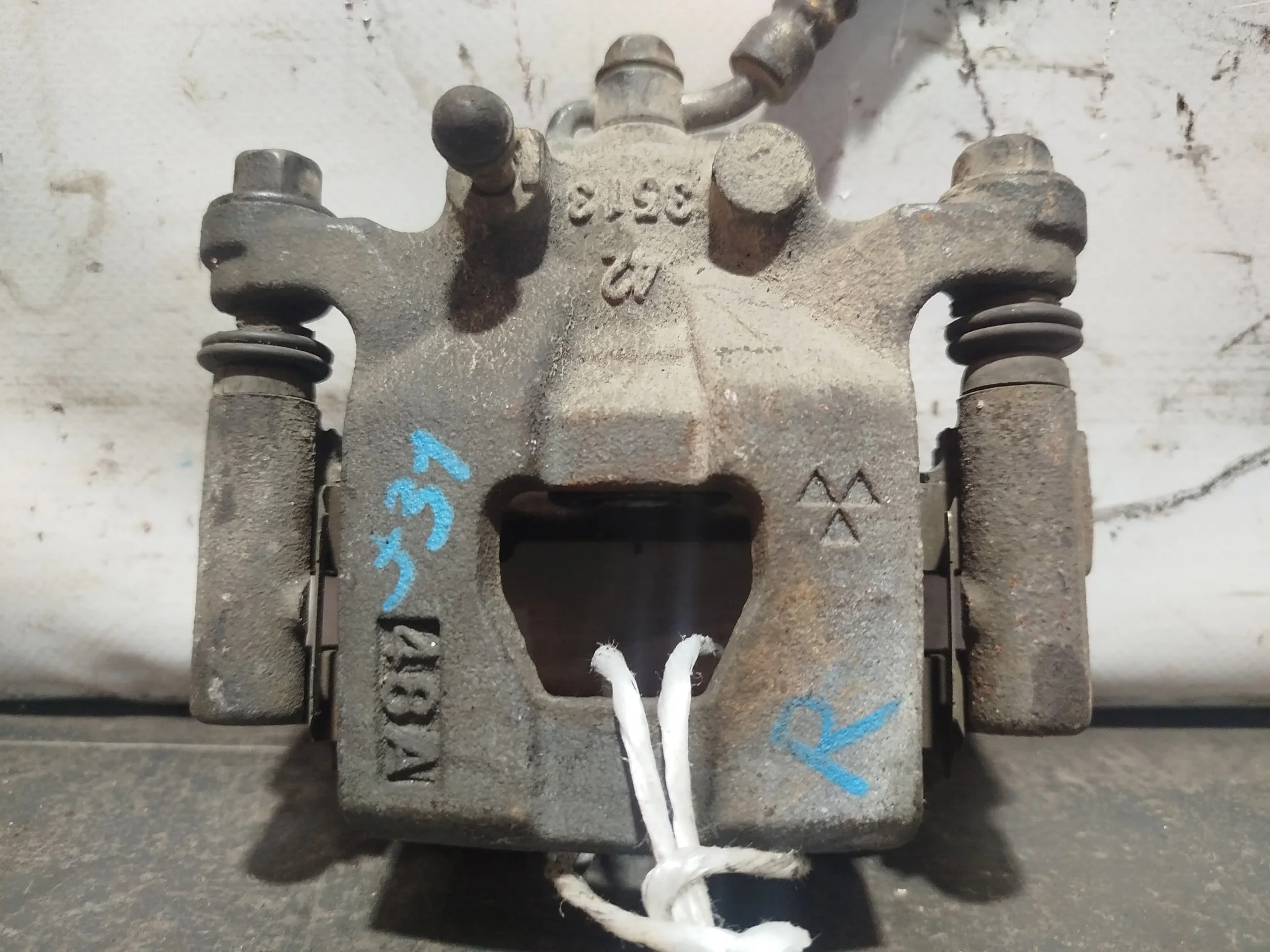 СУППОРТ В СБОРЕ NISSAN ALTIMA MAXIMA TEANA A34 J31 L31 PJ31 TNJ31 3513 ЗАДНИЙ ПРАВЫЙ 2WD 4WD 440018J100