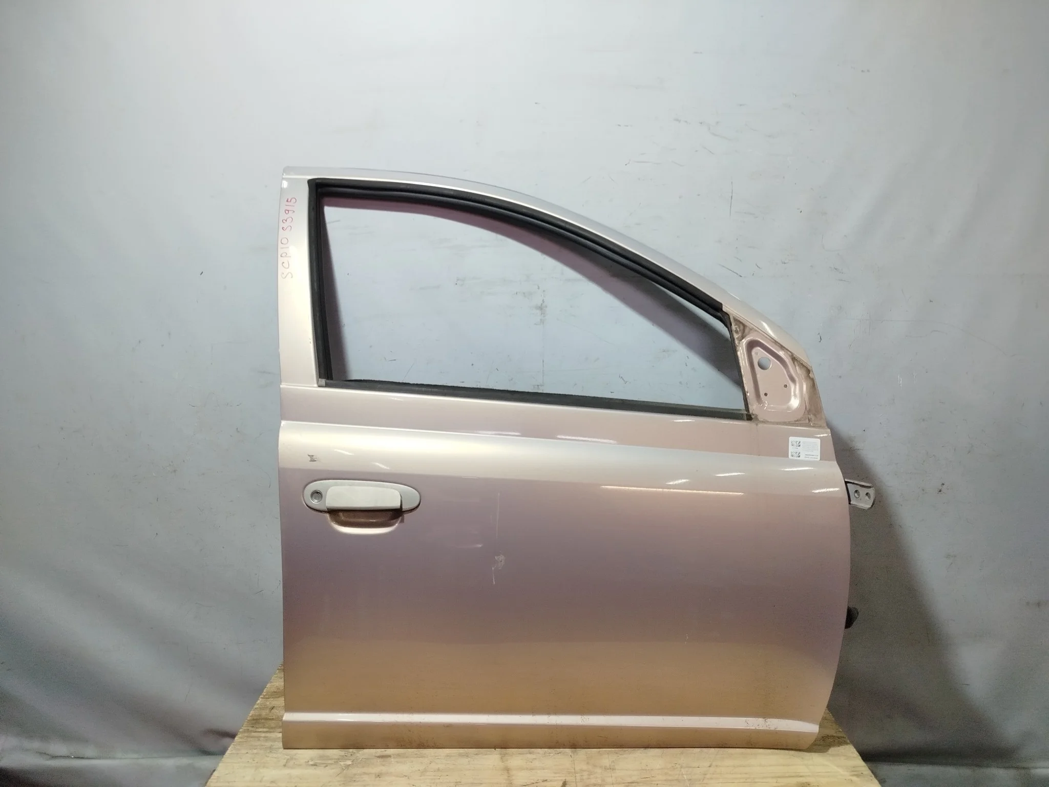 ДВЕРЬ TOYOTA ECHO PLATZ VITZ YARIS NCP10 NCP12 NCP13 NCP15 NCP16 SCP10 SCP11 SCP13 6700152011 ПЕРЕДНЯЯ ПРАВАЯ 5 DOOR розовый, 3N7 S3915