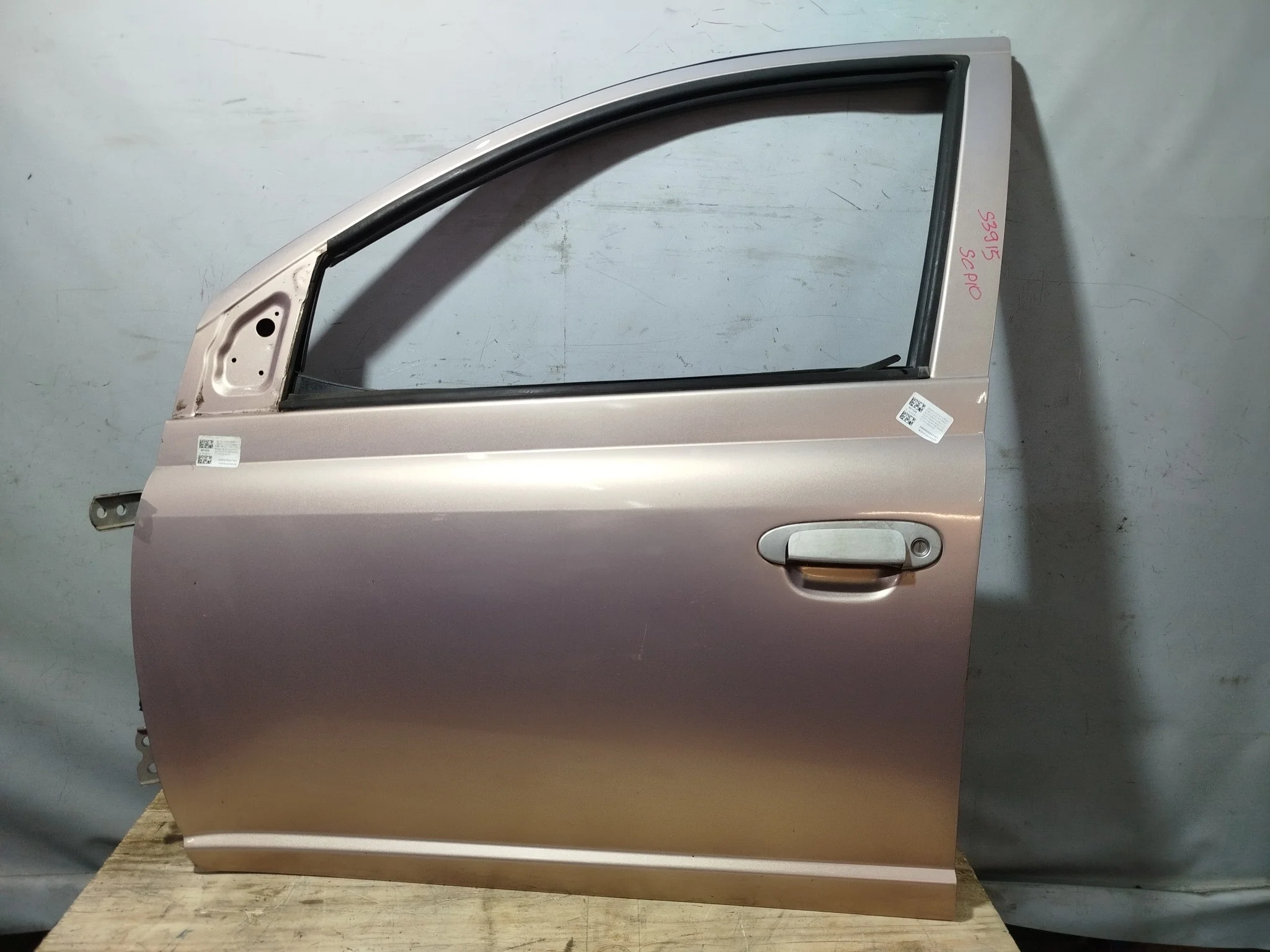 ДВЕРЬ TOYOTA ECHO PLATZ VITZ YARIS NCP10 NCP12 NCP13 NCP15 NCP16 SCP10 SCP11 SCP13 6700252011 ПЕРЕДНЯЯ ЛЕВАЯ 5 DOOR розовый, 3N7 S3915