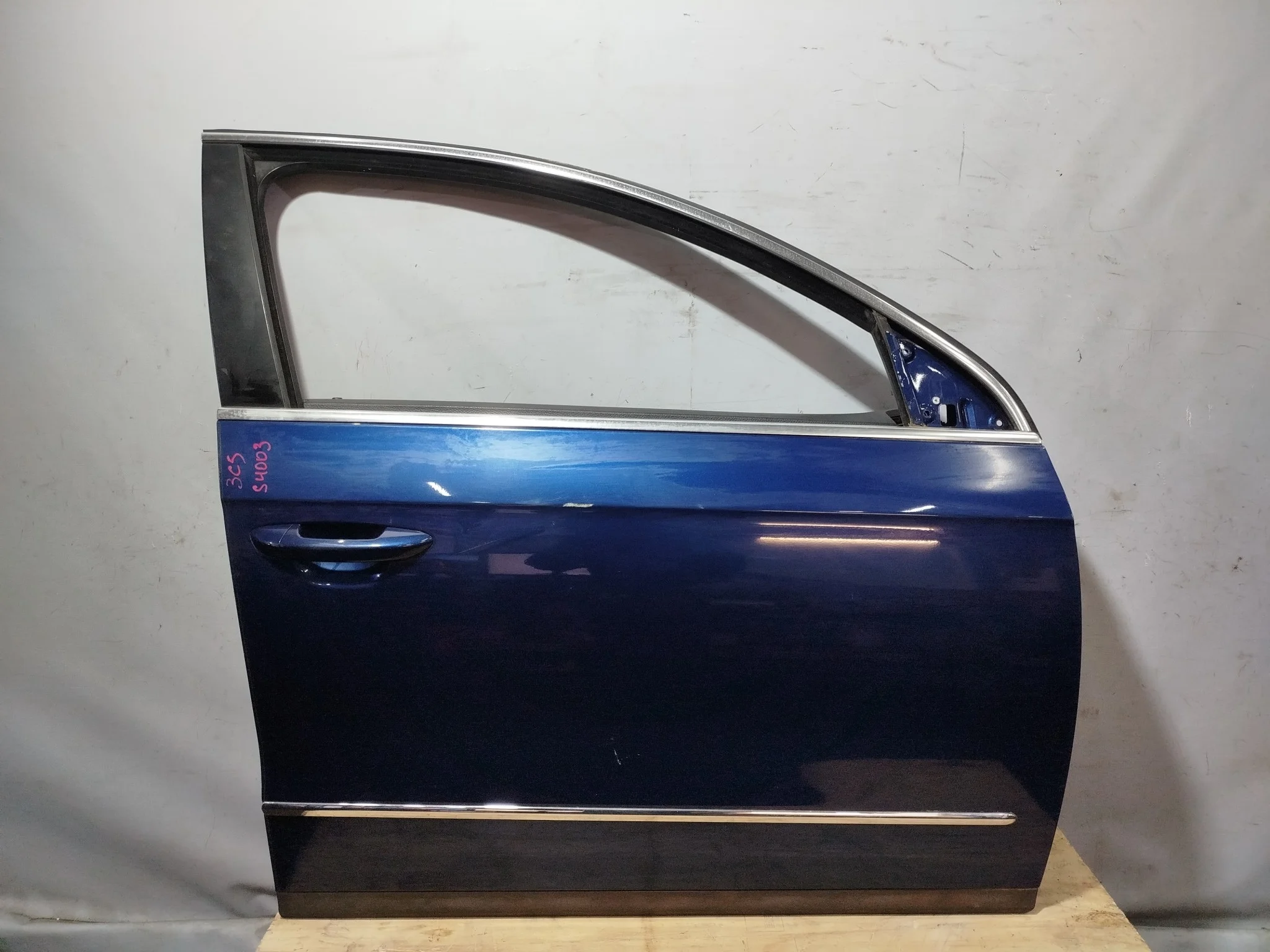 ДВЕРЬ VOLKSWAGEN PASSAT 3C2 3C5 B6 3C4831056J ПЕРЕДНЯЯ ПРАВАЯ синий, LD5Q S4003