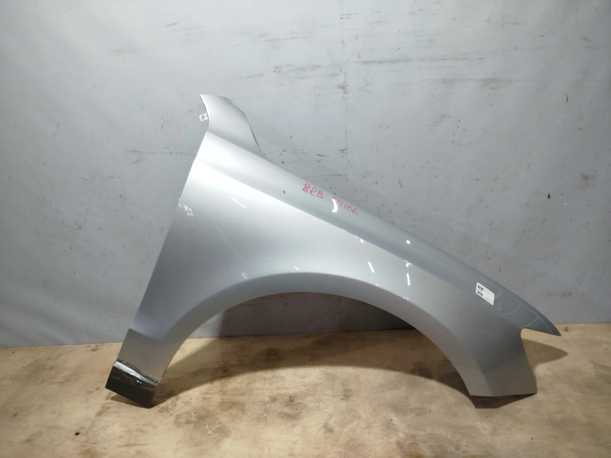 КРЫЛО AUDI Q5 8RB 8R0821106 ПЕРЕДНЕЕ ПРАВОЕ серебро, LX7W S4166