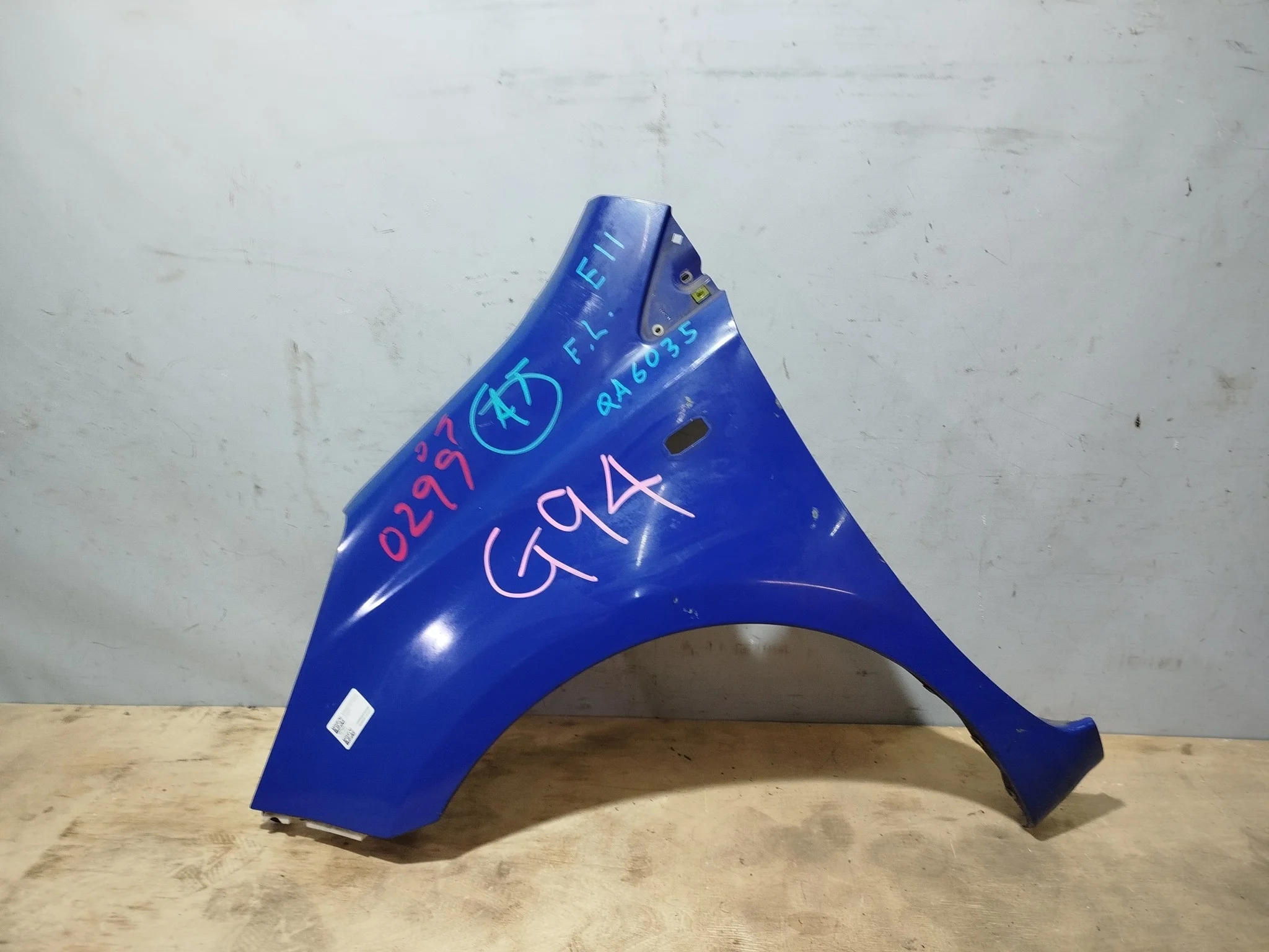 КРЫЛО NISSAN NOTE E11 NE11 ZE11 631011U630 ПЕРЕДНЕЕ ЛЕВОЕ синий, B37 QA6035