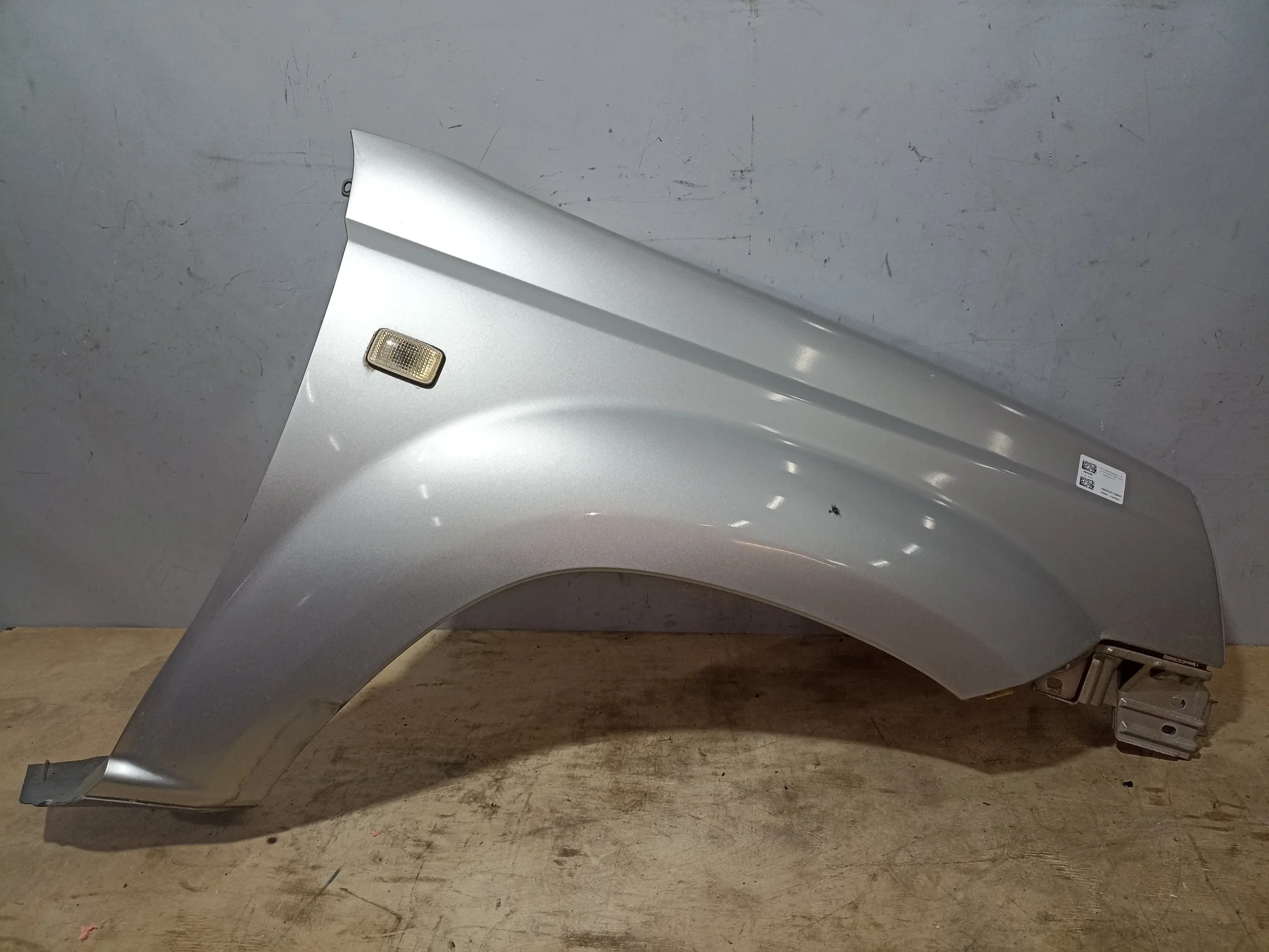 КРЫЛО NISSAN X-TRAIL NT30 PNT30 T30 631128H400 ПЕРЕДНЕЕ ПРАВОЕ серебро, KY0 S4044