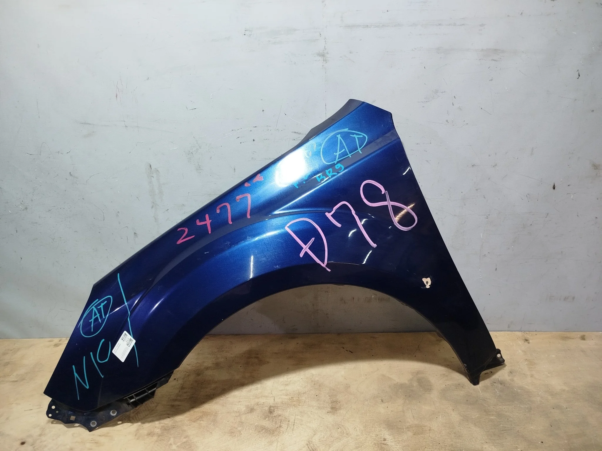 КРЫЛО SUBARU OUTBACK BR9 BRF BRM 57120AJ0509P ПЕРЕДНЕЕ ЛЕВОЕ синий, E8H QA6302
