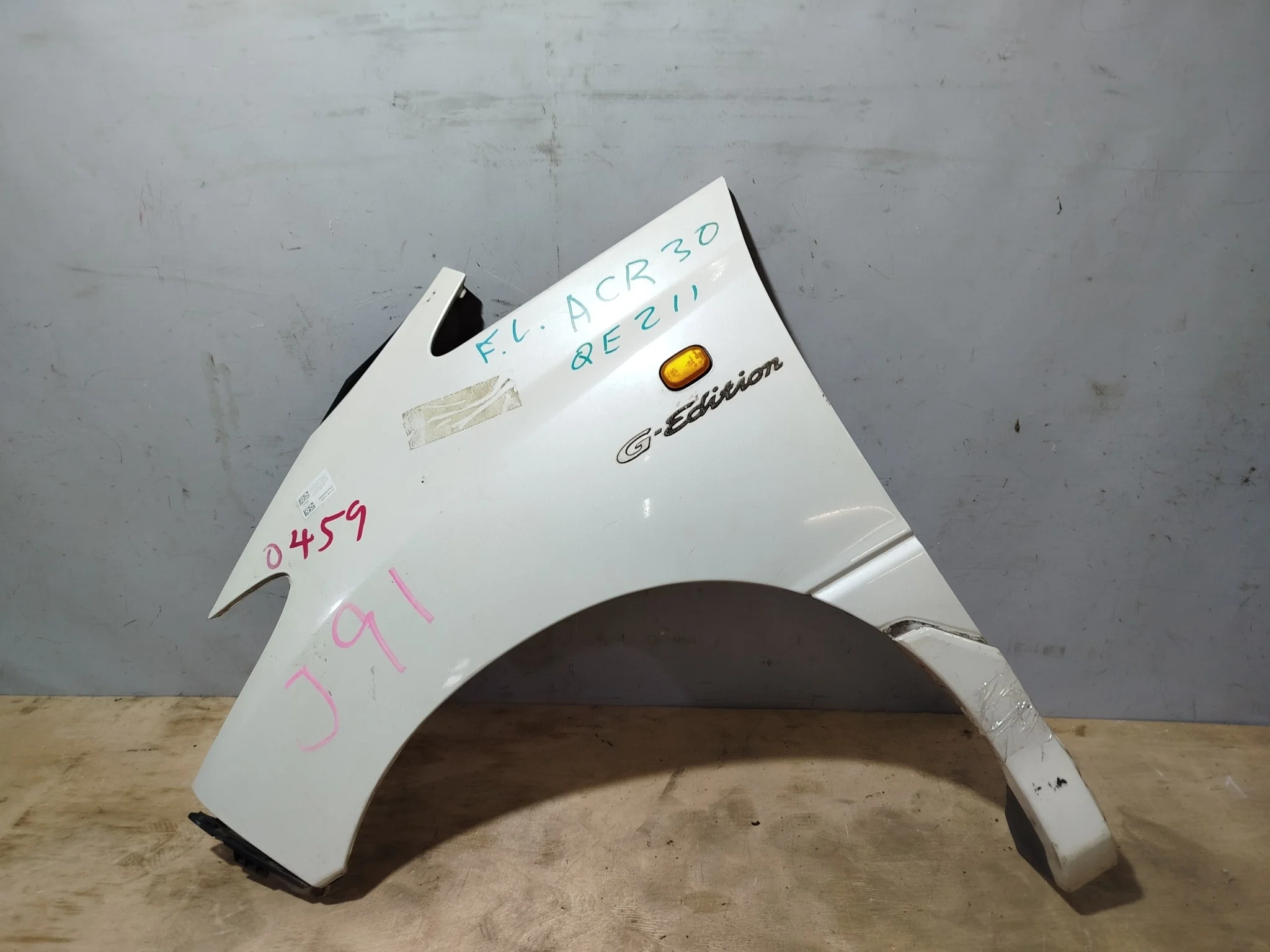 КРЫЛО TOYOTA ESTIMA ESTIMA HYBRID ACR30W ACR40W AHR10W MCR30W MCR40W 5381228060 ПЕРЕДНЕЕ ЛЕВОЕ белый, 042 QE211