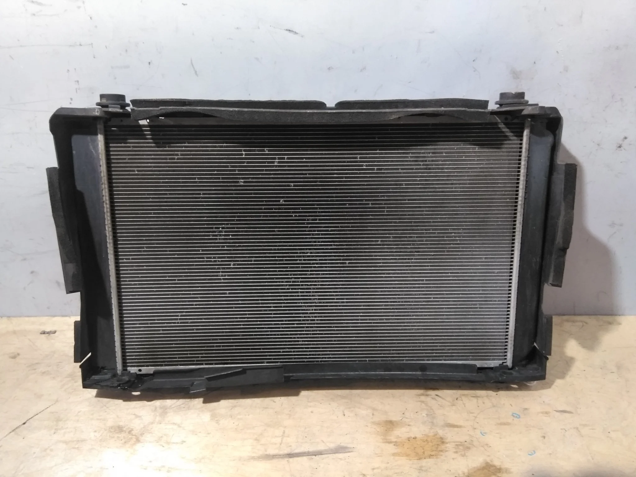 РАДИАТОР ДВИГАТЕЛЯ TOYOTA 1AZ-FE 2AZ-FE 3ZR-FAE ... HARRIER PREVIA RAV4 TARAGO VELLFIRE ... ANH25W ZSA30 ZSA35 ZSU60 ZSU65 CVT 1640028560 VB1403