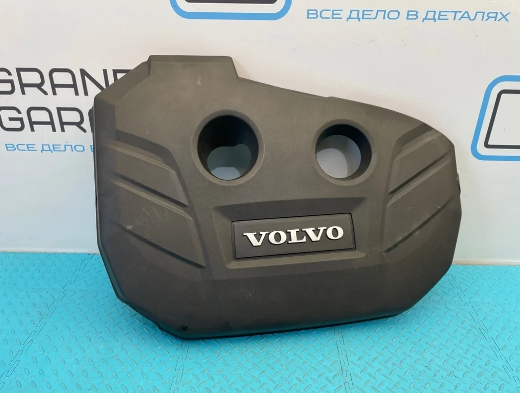 Крышка двигателя Volvo Xc60 2012 30758188 DZ B4204T7 2.0