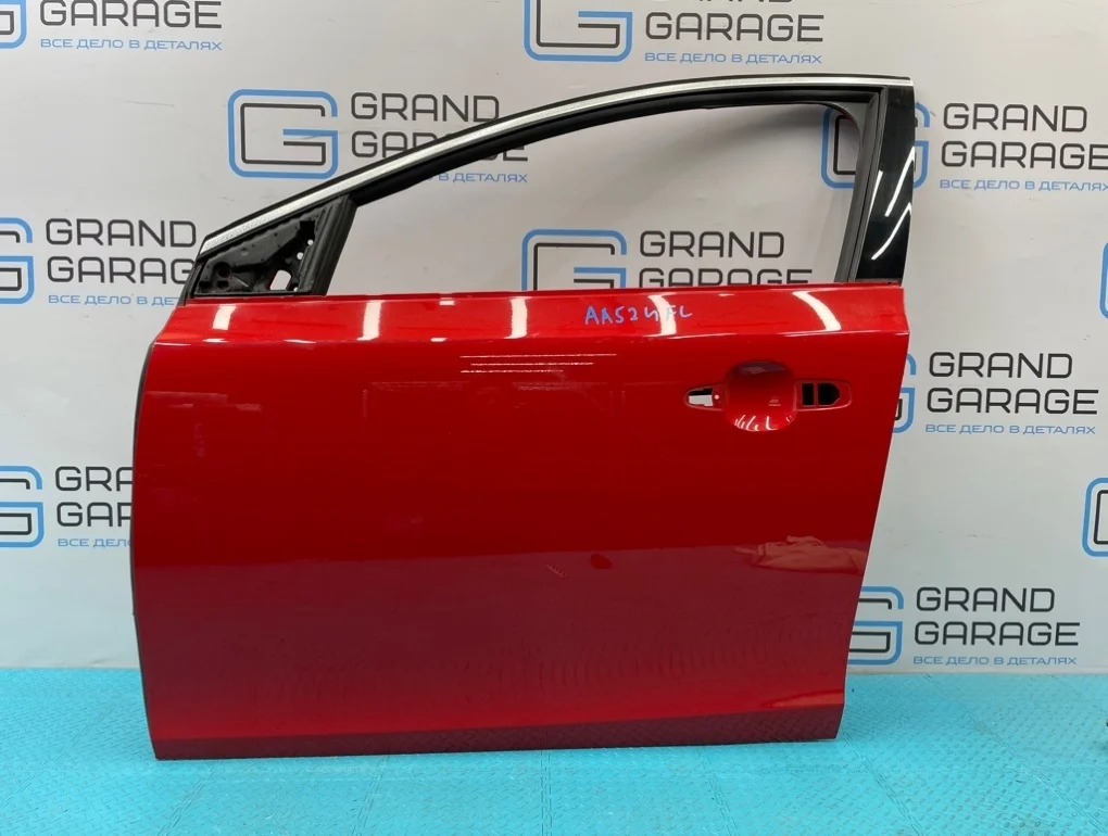 Дверь Volvo V40 2013 32321018 MV B4164T 1.6, передняя левая