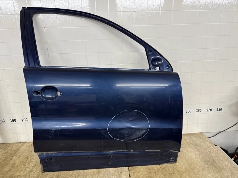 ДВЕРЬ Volkswagen Tiguan 2007 2008 2009 2010 2011 2012 2013 2014 2015 2016 5N0831312C, передняя правая