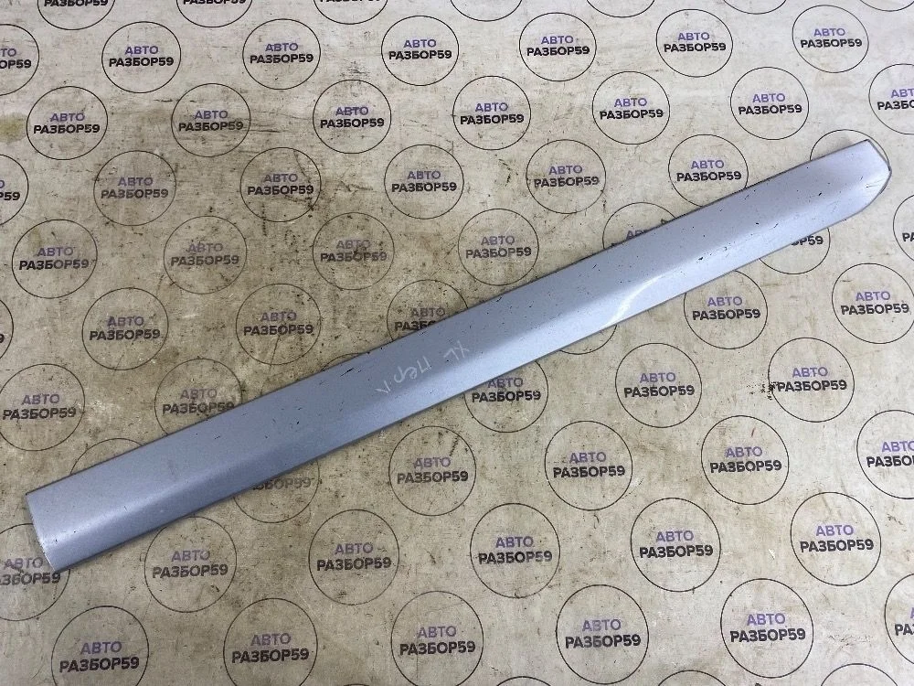 Молдинг двери передней левой Mitsubishi Outlander II (2005—2009)