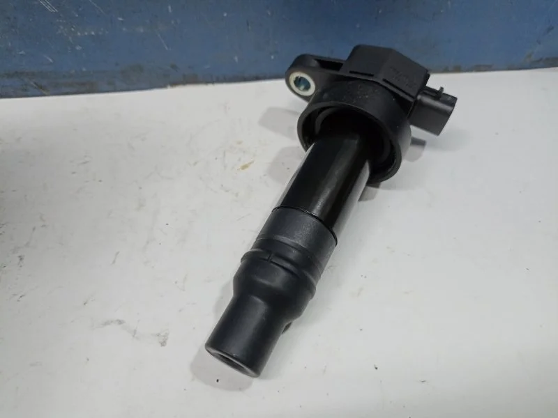 Катушка зажигания Kia Cerato 2 2011 273012B010 TD 1.6 G4FC