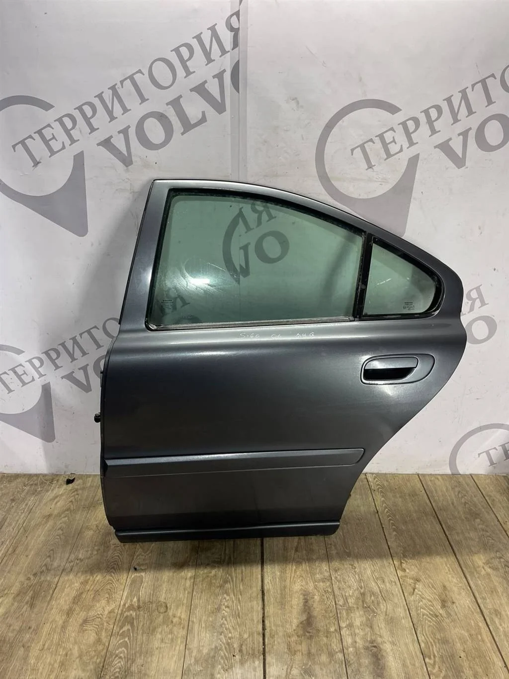 Дверь задняя левая