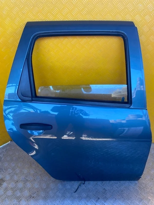 Дверь задняя правая Dacia Duster 2010-2017 2014 821000291R 1.5 D K9K858