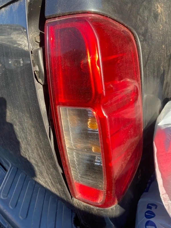 Фонарь задний правый Nissan Navara (D40) 2004-2015 2008 26550EB38A ПИКАП 2.5 D YD25DDTI