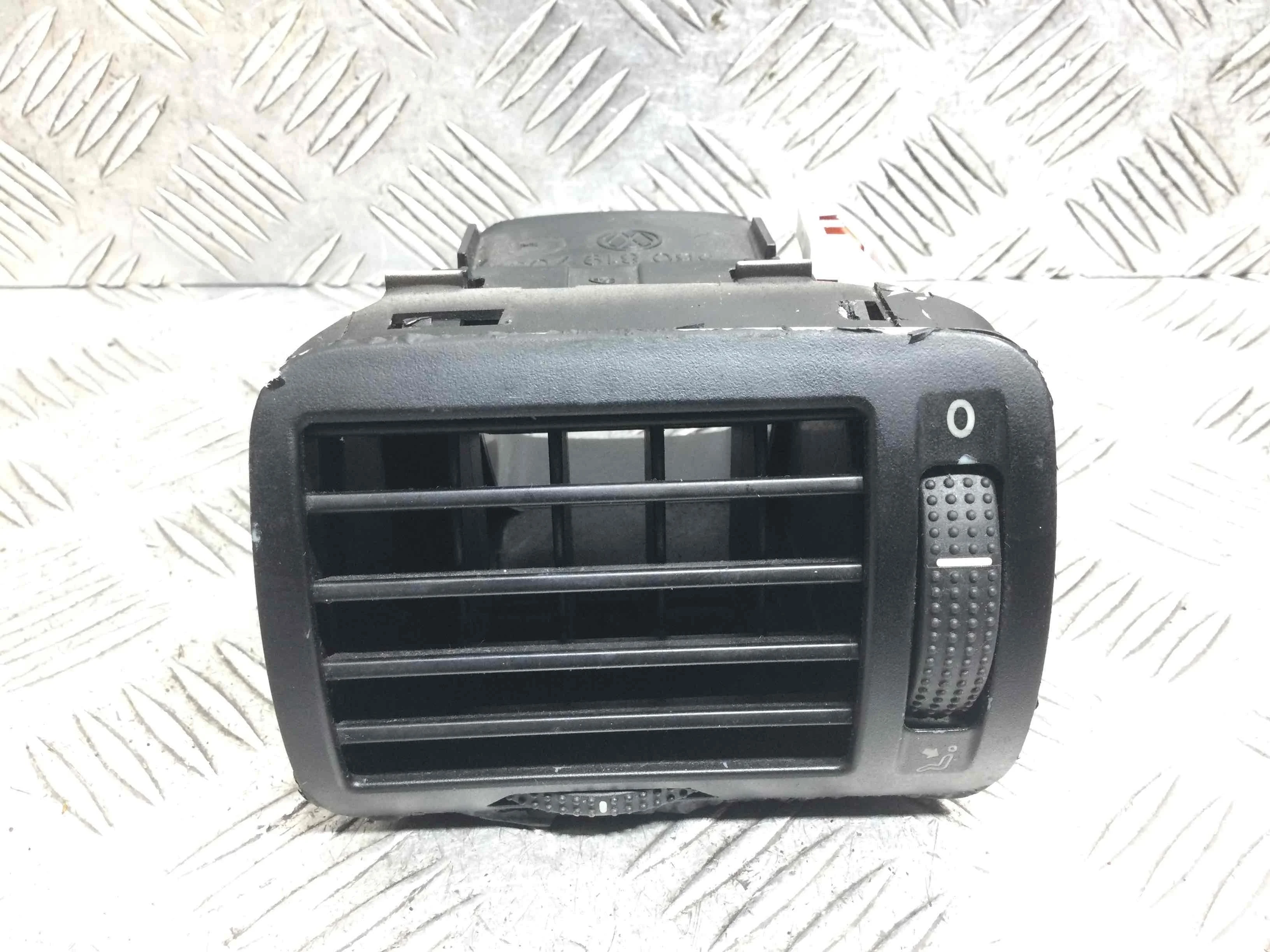 Дефлектор обдува салона Volkswagen Passat B5 (1996-2000) бензин 1.6 i Механика Универсал