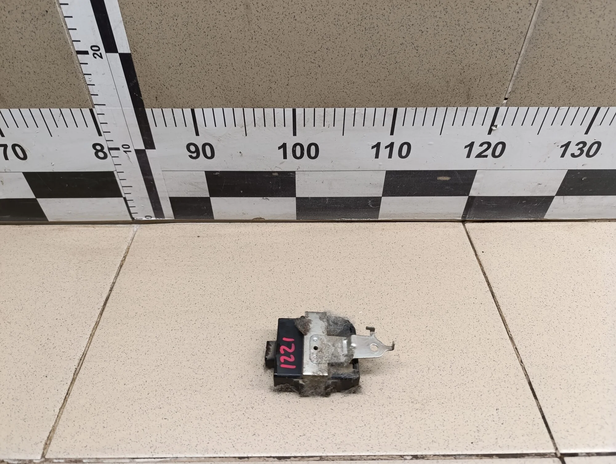 Блок управления центральным замком Auris (E15) 2006-2012