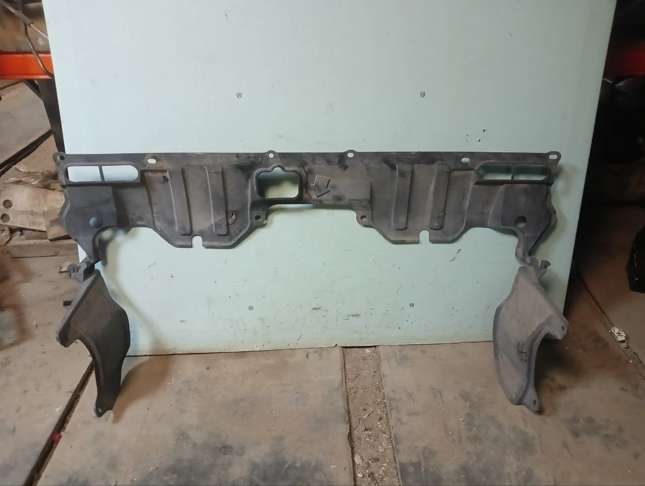 Пыльник бампера Honda Civic 8 2006-2011 74111SNAA00 4D, передний
