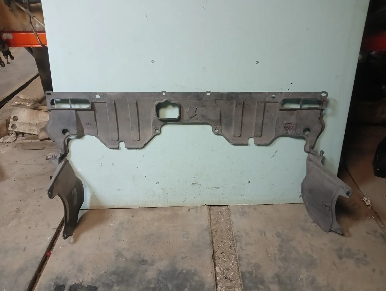Пыльник бампера Honda Civic 8 2006-2011 74111SNAA00 4D, передний