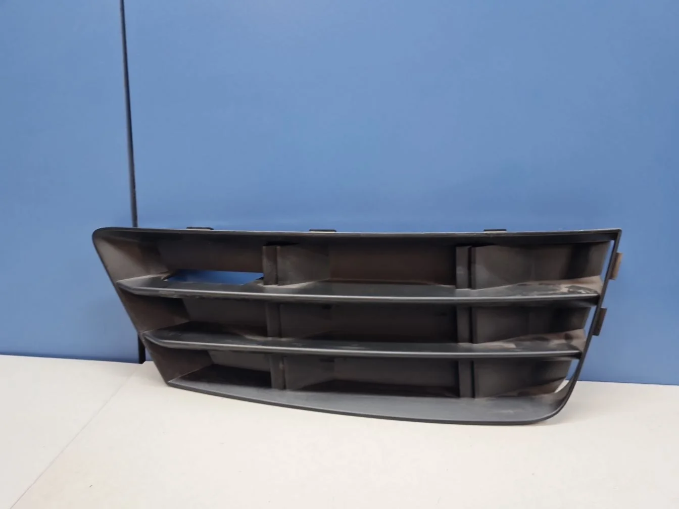 Решётка в бампер правая для Audi A4 B9 2015-