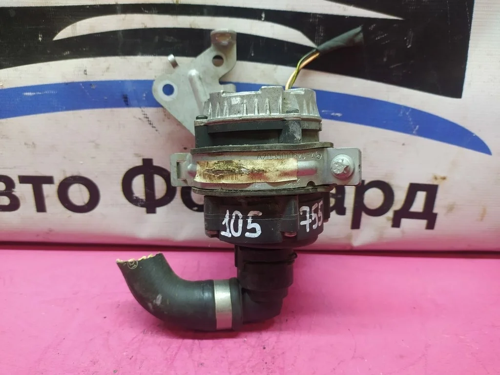 Насос системы охлаждения MERCEDES-BENZ A0005002686