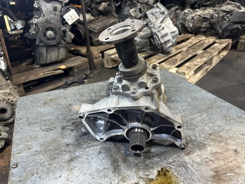 Раздатка редуктор Nissan Murano 2003-2008 33101CA000 Z50